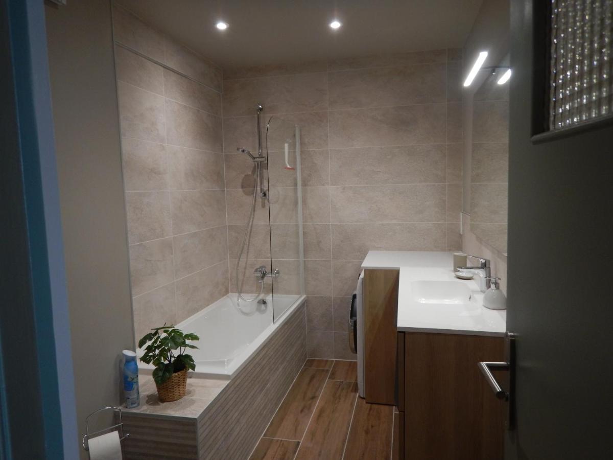 Studio Quartier Chateau - Wifi - Garage Individuel A Cle - Electromenager Complet По Экстерьер фото